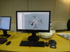 セミナー終了後、懇親会が開催された。また、3Dマウスで軽快に操作できるFusion 360など製品展示も行なわれた。