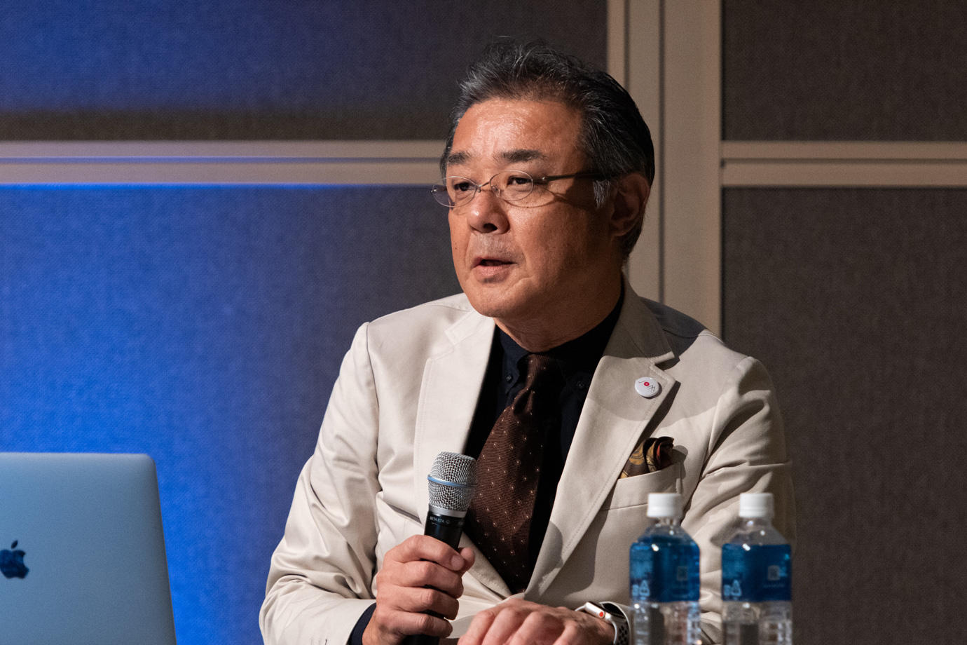 d8-sugitani.jpg