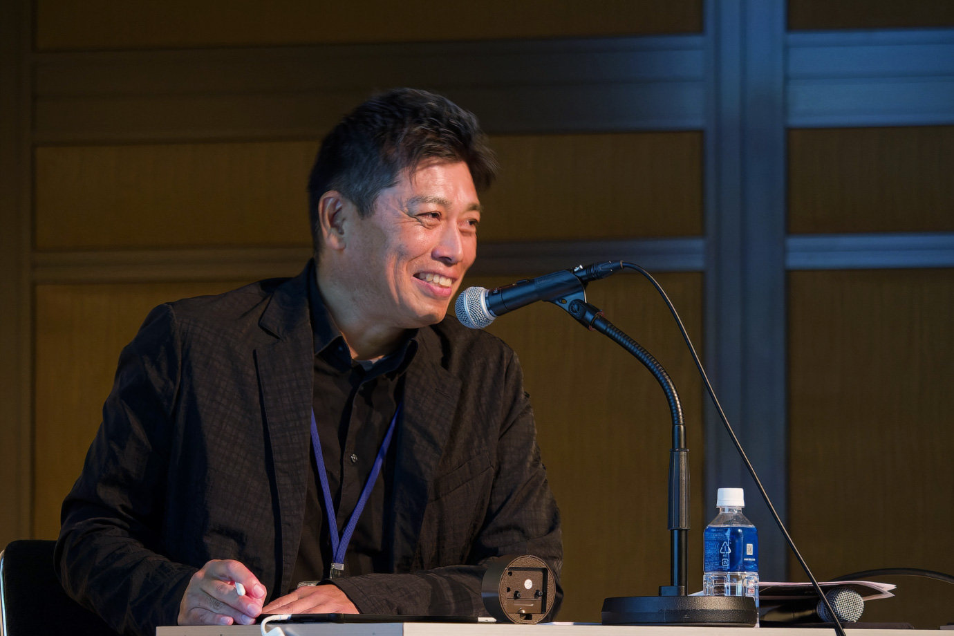 興味のある人はアンケート結果を見てくださいと語る藤井氏
